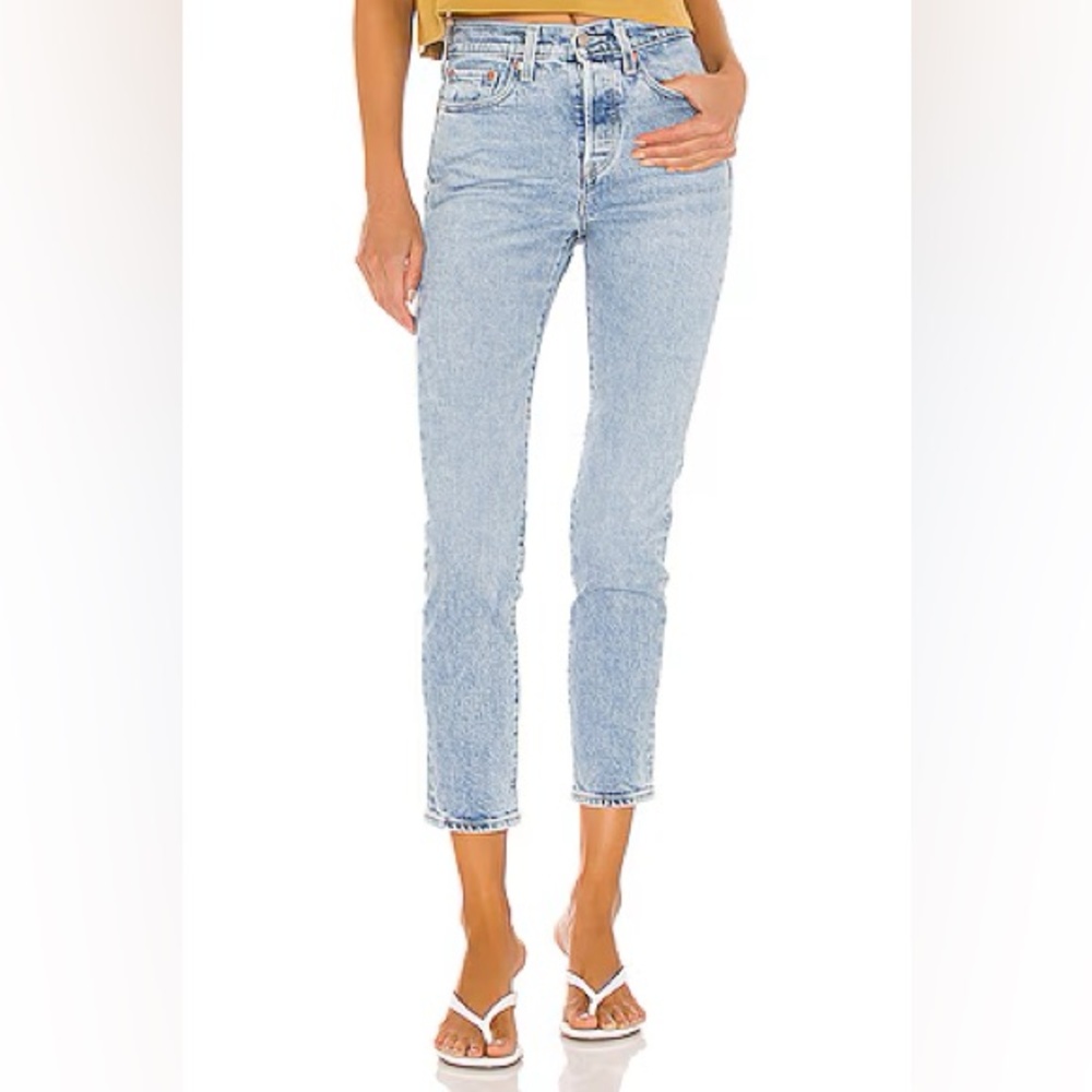 Levi’s Wedgie Icon Jean in Tango Light